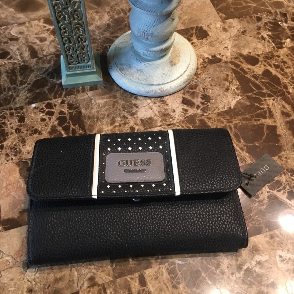 Guess wallet